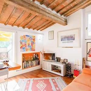 Apartment Piazza Dei Cavalieri Orange Attic, Pisa